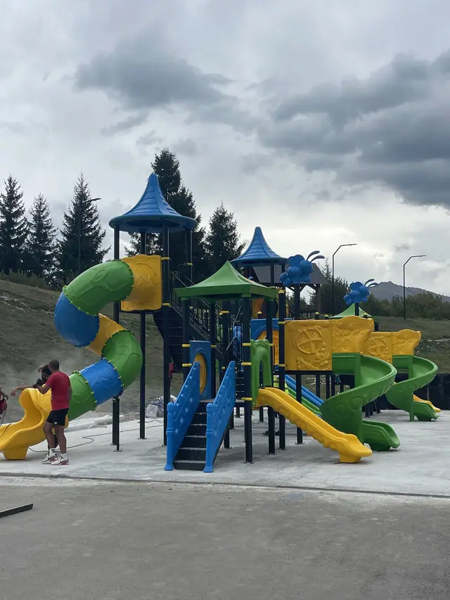 Dječiji park uz jezero, Plav — Deco Fun