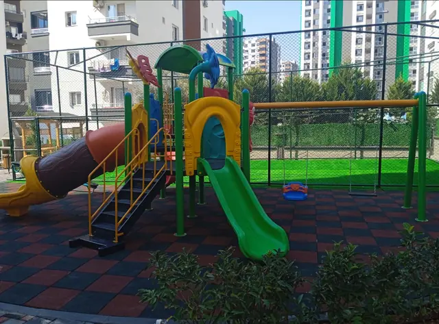 Dječija igrališta u stambenim naseljima, Beograd, Srbija — Deco Fun